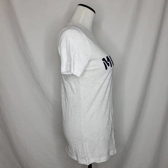 Grayson Threads Montauk Short Sleeve Graphic T-Shirt, White NWT $13 Size Medium - Picture 4 of 6
